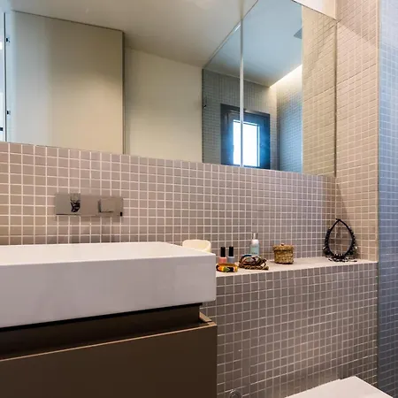 Lakeview-keyweek-villa - Swimming Pool מלון ביאריץ